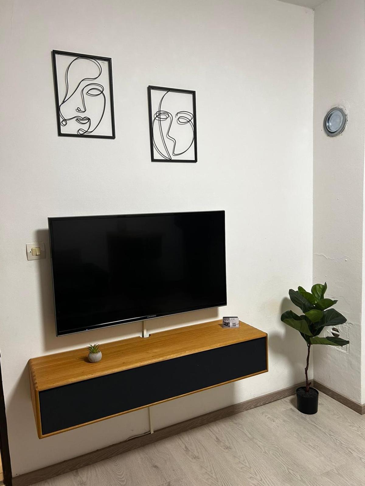 Kod Dide - Entry With Pin 0-24H Lägenhet Slavonski Brod Exteriör bild